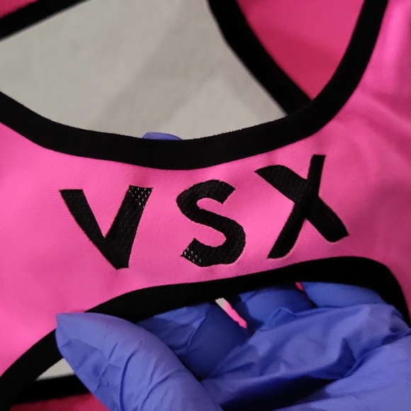 Victoria's Secret Short Bra - Picture 6 of 11